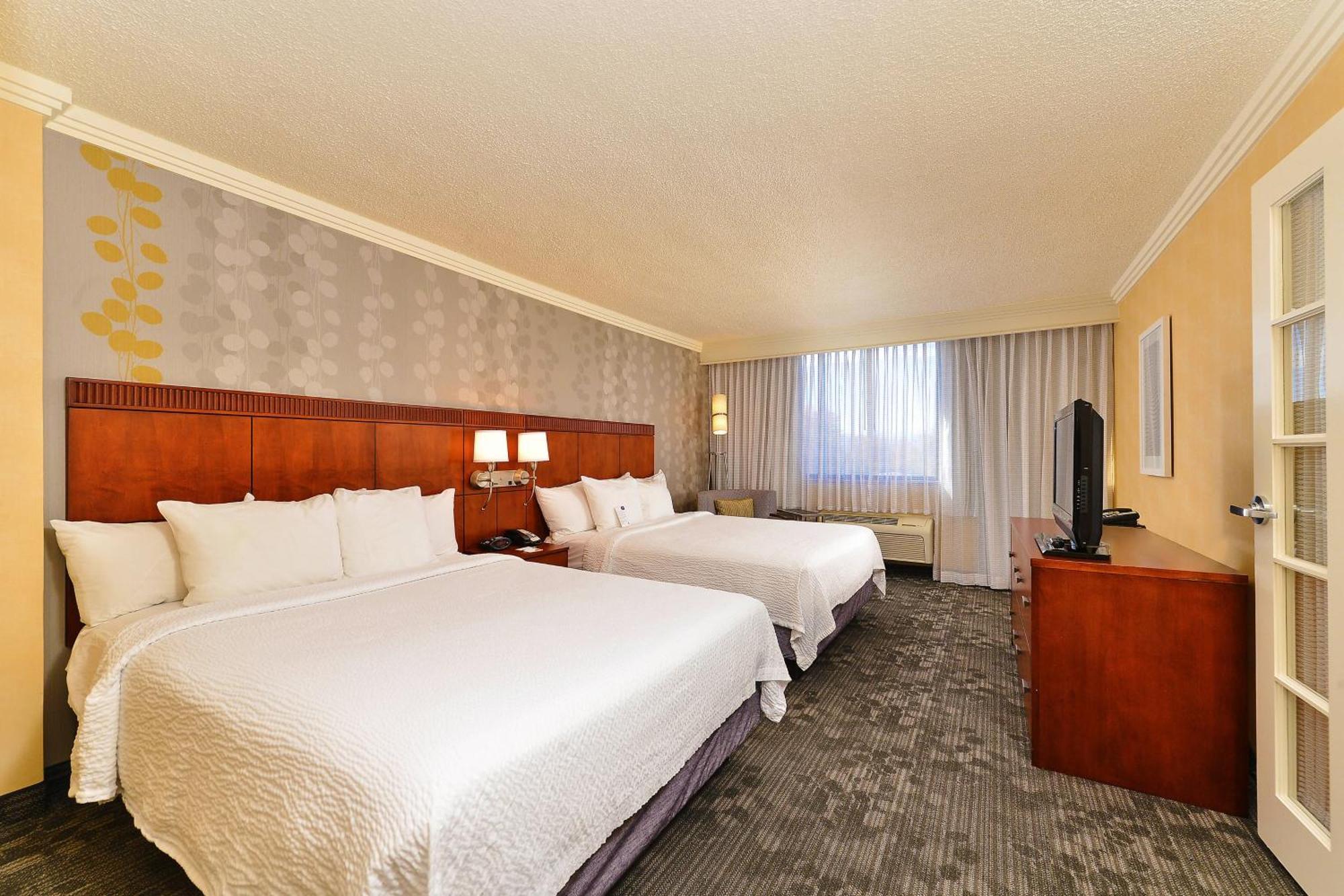 Courtyard By Marriott Denver Cherry Creek Esterno foto
