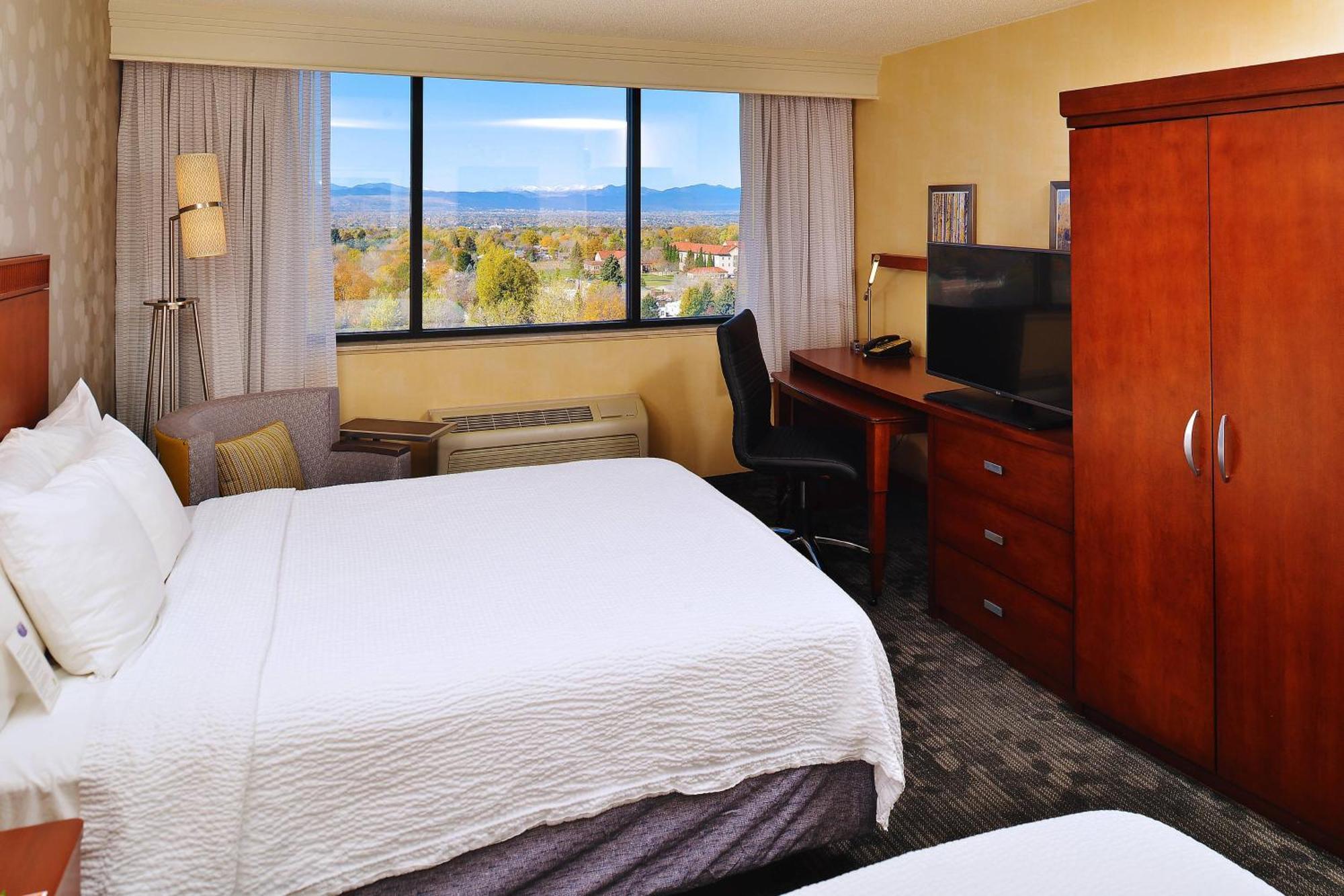 Courtyard By Marriott Denver Cherry Creek Esterno foto