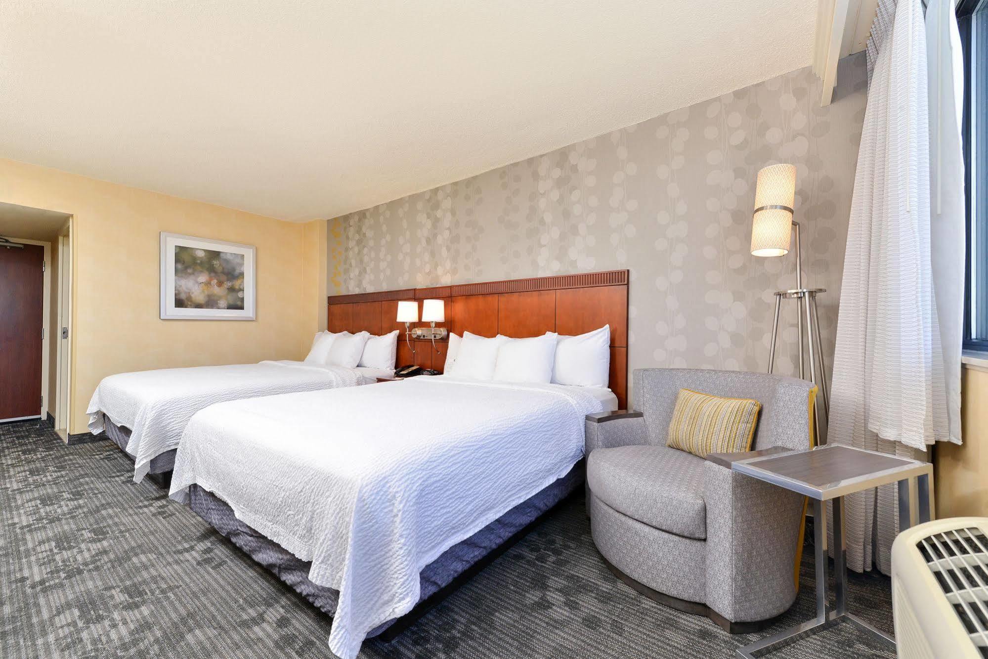 Courtyard By Marriott Denver Cherry Creek Esterno foto