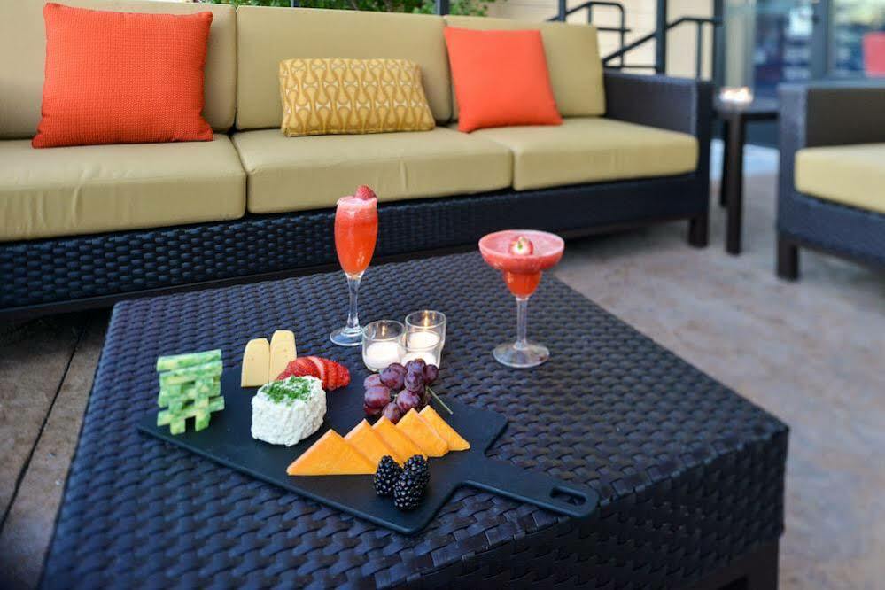 Courtyard By Marriott Denver Cherry Creek Esterno foto